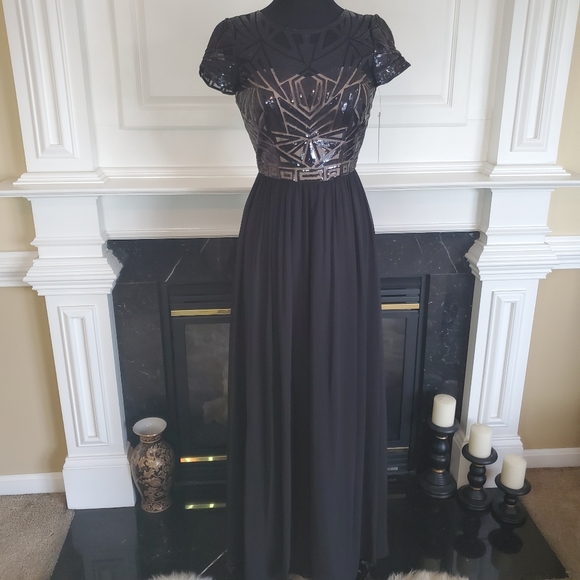 Decode Dresses & Skirts - DECODE EVEVNING GOWN